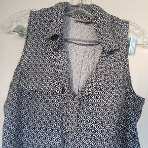 Loft Sleeveless Top Size Medium Blue, white and Light Blue